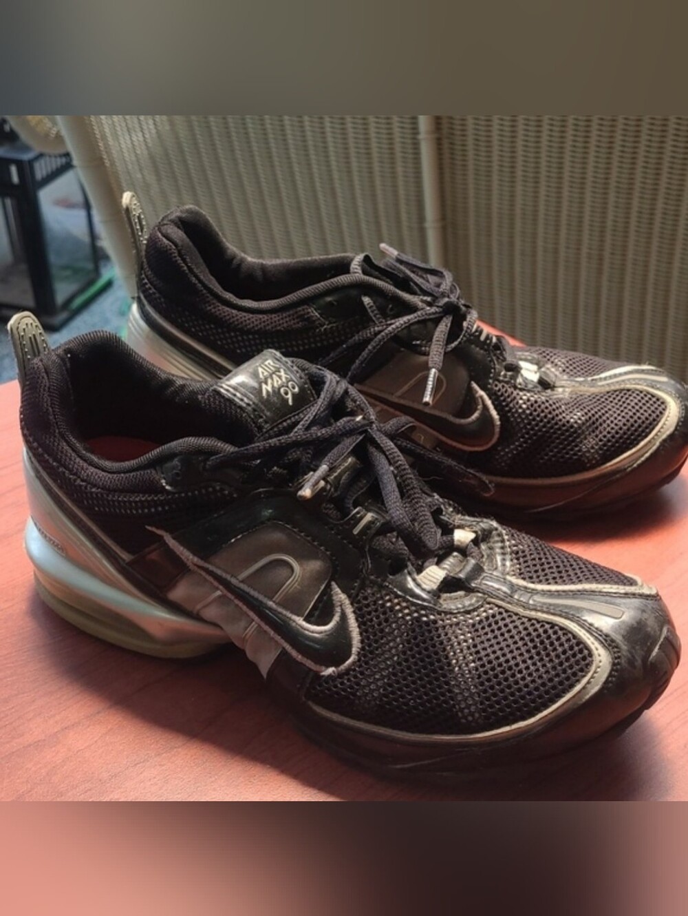Nike Air Max 90 running athletic shoes black and silver size Mens 8.5